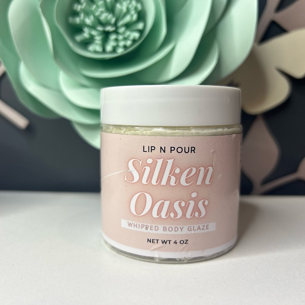 ⭐️ Lip N Pour Whipped Body Glaze